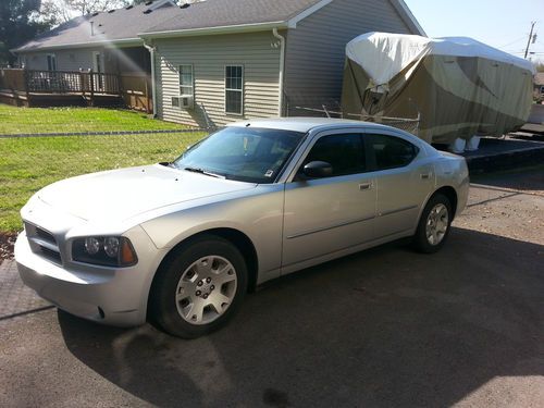 2007 dodge charger base sedan 4-door 2.7l