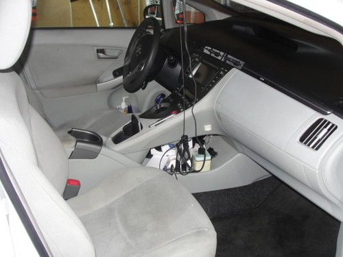 2012 toyota prius base hatchback 4-door 1.8l