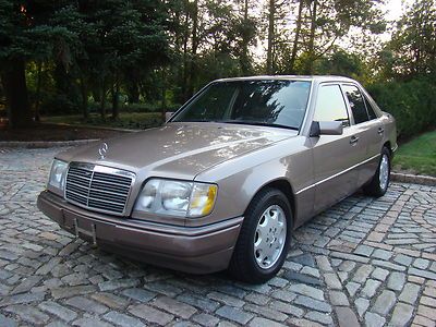 1994 mercedes e320 w 124 sedan lower miles maintained no reserve !