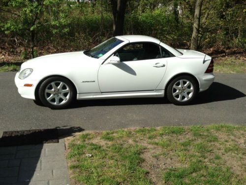 2001 mercedes benz slk 230 excellent condition,runs and drives great
