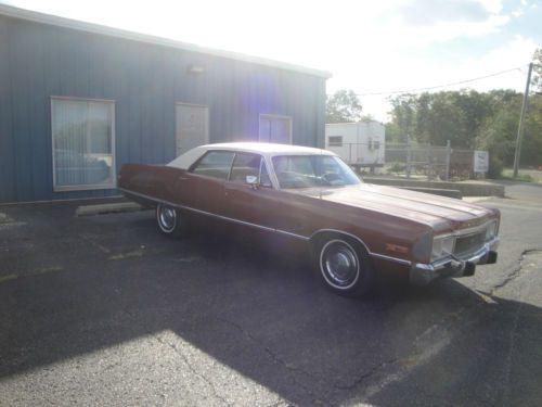 1973 chrysler newport  low miles  like cadillac,lincoln,etc