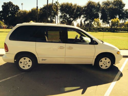 1997 dodge caravan sport minivan; white; well-cared-for; 44,500 miles