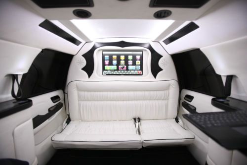 2007 mobile office &#034;ceo jet suv&#034; manufacturer big limos new everything must see!