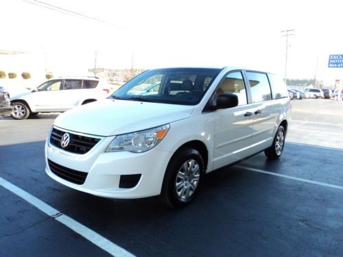 2009 vw routan s 1owner! local! non smoker! extra clean and fully serviced!
