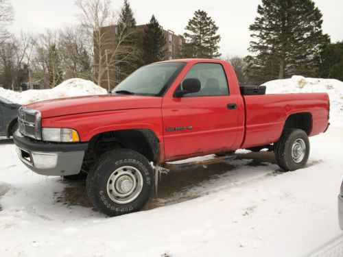 3/4 ton, 4x4 pickup truck, 5.9l v-8, heavy duty, tow package, red