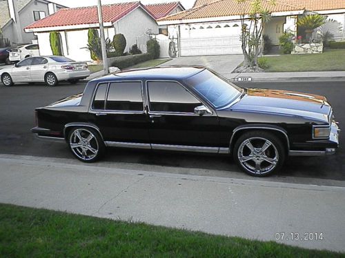 1988 cadillac sedan de ville...75,000 actual miles..new paint, blaupunkt stereo