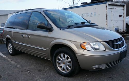 2002 town and country lxi fully loaded!