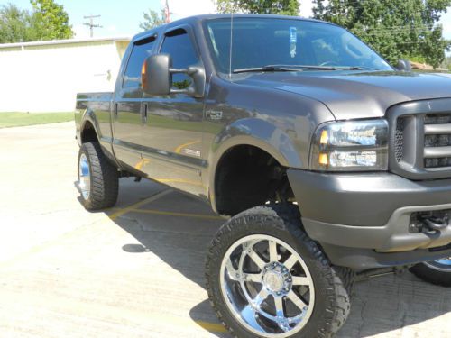Clean lifted 2004 ford f-250 powerstroke