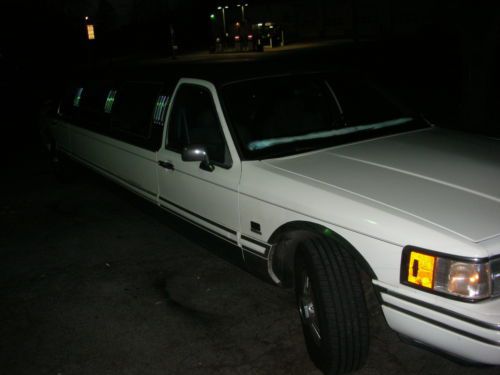 Used Trucks For Sale In Md >> Sell used 1990 TOWNCAR LIMOUSINE WHITE WITH BLACK CLOTH ... Used Trucks For Sale In Md >> Sell used 1990 TOWNCAR LIMOUSINE WHITE WITH BLACK CLOTH ...