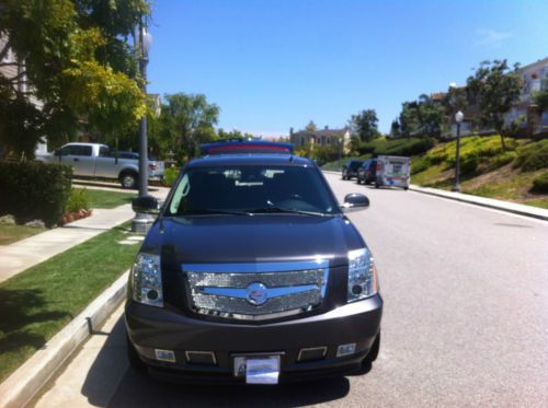 2010 cadillac escalade, charcoal gray ext., light gray int., premium wheels