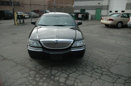 2007 lincoln towncar l series - prior limo - clean