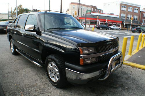 Low mileage 2005 chevrolet avalanche 1500 lt