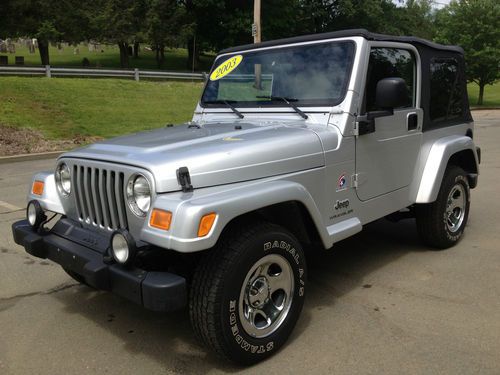 2003 jeep wrangler  x * 5-speed * fredom edition * extremly clean *no reserve