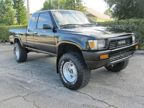 Sell Used 1989 Toyota Pickup Xtra Cab 4wd 5 Speed 22re 4