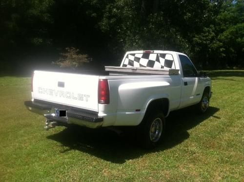 1 ton dually, 3 owner, 60,000 miles, pristine condition!!!