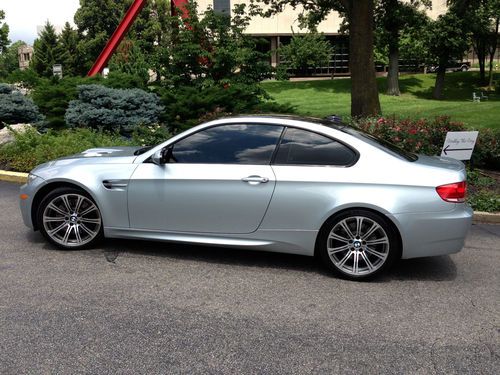 2009 bmw m3 base coupe 2-door 4.0l