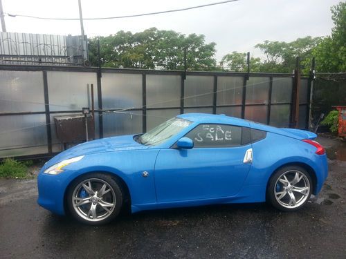 2009 nissan 370z touring coupe 2-door 3.7l special edition sport, 25000 miles