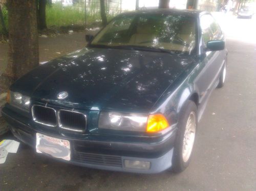 1995 bmw 325is base coupe 2-door 2.5l looks great in 2013