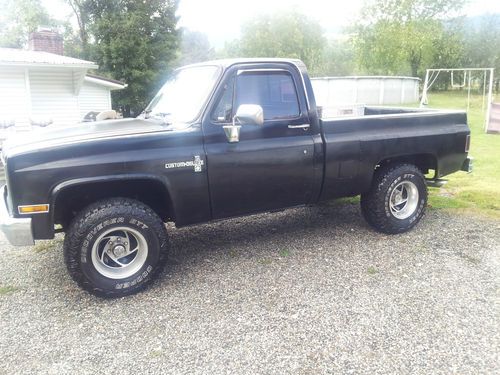 1985 chevy truck k/10  4x4