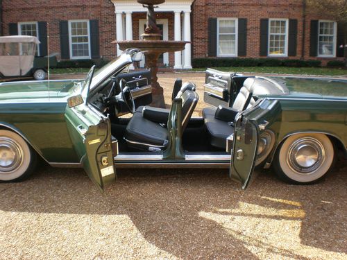 1966 lincoln continental convertible  suicide doors  mint!!  collector quality !