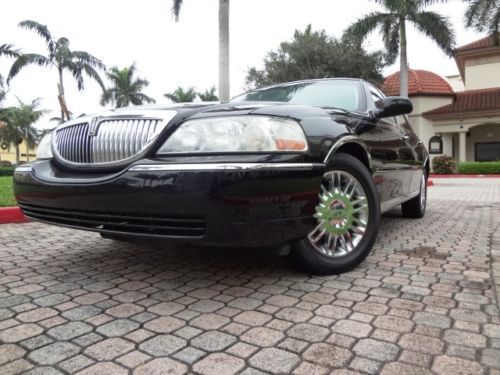 2006 lincoln town car signature limited 51k sunroof heated seats rare* beauty!!