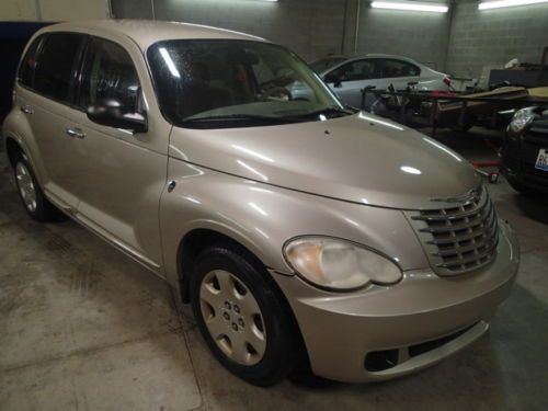 2006 chrysler pt cruiser, salvage, damaged, runs and drives, only 49k miles
