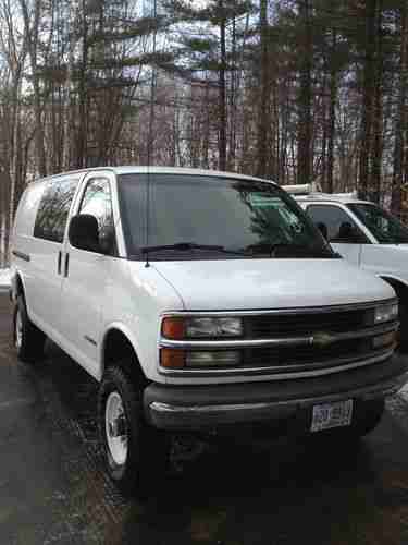 2001 chevy 3500 express van