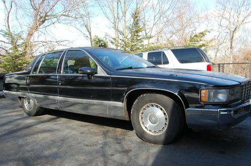 1993 cadillac fleetwood brougham with 88,495 miles