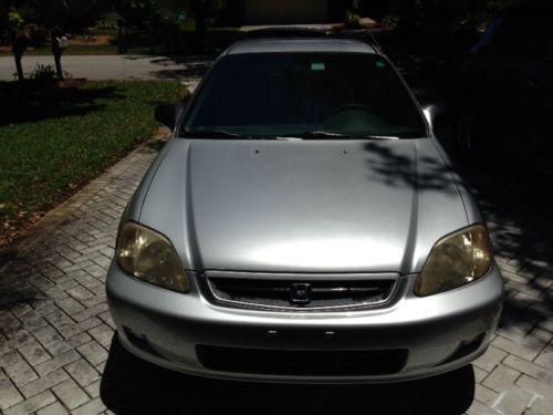 2000 honda civic dx hatchback 3-door 1.6l 5-speed manual transmission