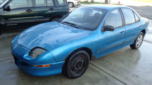 1998 pontiac sunfire se sedan 4-door 2.2l blue automatic