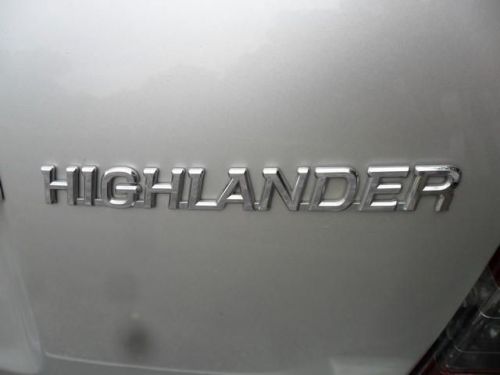 2005 toyota highlander limited