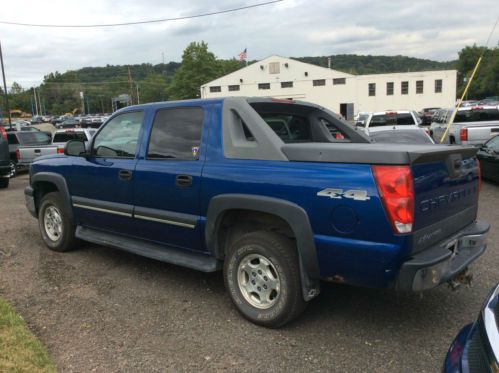 2004 chevrolet avalanche 1500 crew cab pickup 4-door - as is - low reserve!