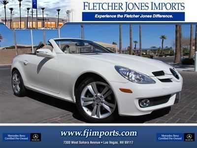 ****2010 mercedes-benz slk300 with only 8,290 miles, clean carfax, 1-owner****