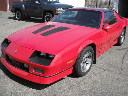 Purchase Used 86 Camaro Iroc Z Red On Red Highly Optioned