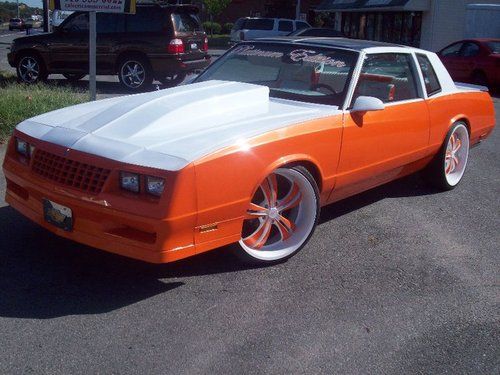 1985 chevy monte carlo on 22" wheel 5 tvs 5 amps custom dash and trunk 24 speaks