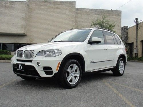 Beautiful 2011 bmw x5 3.5d, loaded with options, warranty