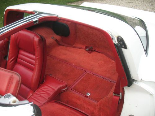 Purchase used 1981 Chevrolet Corvette - White with Red ... Purchase used 1981 Chevrolet Corvette - White with Red ...