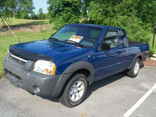 2001 nissan frontier extra cab xe no reserve!