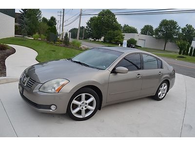 2005 nissan maxima se 6 speed manual, lather, roof, no reserve