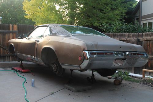 1969 buick riviera for sale (parts car or restoration)