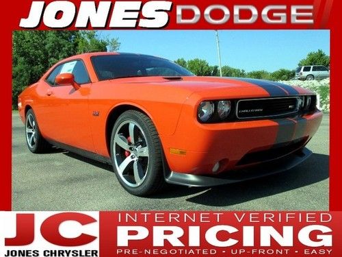 New 2013 dodge challenger srt8 msrp $51420 hemi orange pearl coat