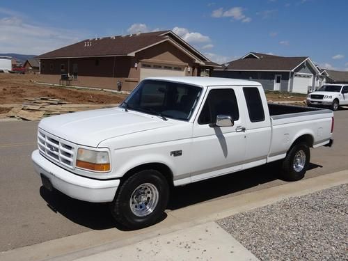 Ford f150 xcab extra cab white 5 spd 6 cyl tow pckg new bedliner new tires