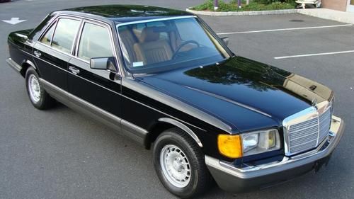 1985 mercecdes benz 380 se black/palomino low mileage clean car !!!