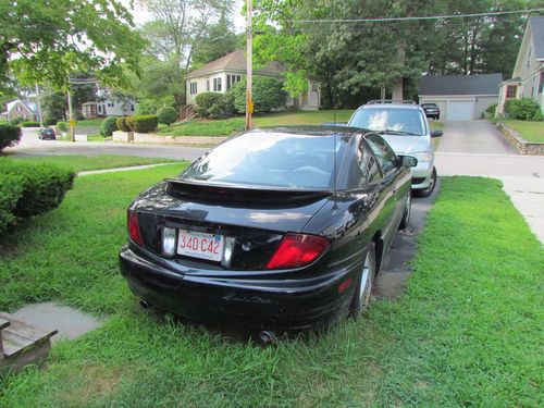 Purchase used Still Young 2005 Pontiac Sunfire Black/Grey 2-Door Coupe