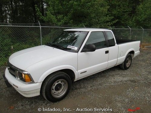 Chevrolet s10 ls pickup truck 6' bed auto extended cab bed liner chevy bidadoo