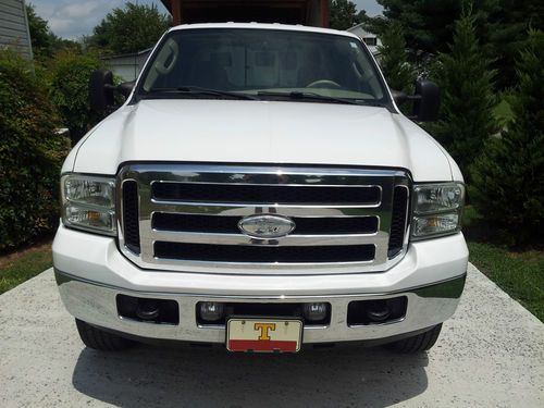 2006 F-350 4x4 Fx4  Lariat  long bed 4 doors  bed has ball hitch, image 5