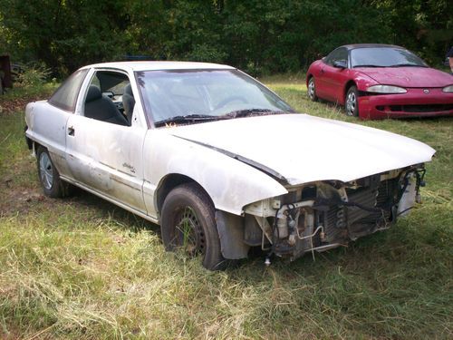 1996 buick skylark 2door, runs but needs alot of work.