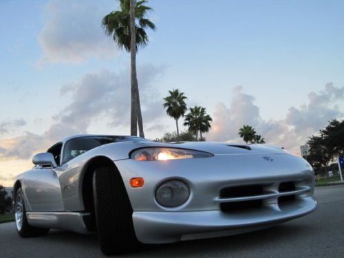 Fantastic 1998 dodge viper gts coupe, 1 owner south fl. car  pampered from new!