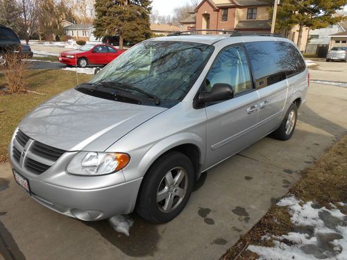 2006 dodge grand caravan sxt mini passenger van 4-door 3.8l