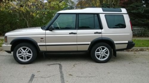 2003 land rover discovery se7,florida truck,3rd row seat,factory dvd system